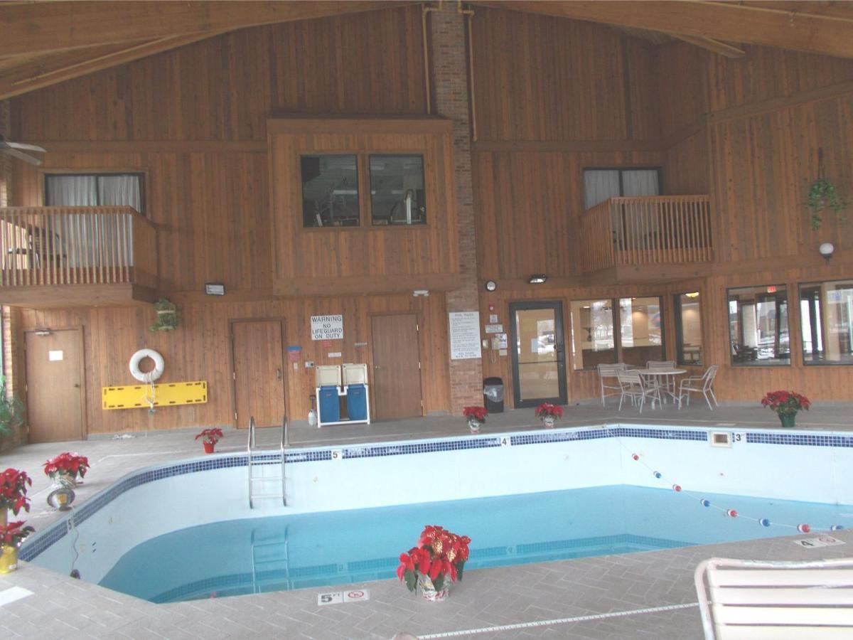 Royalton Inn And Suites, Wilmington,Ohio Экстерьер фото